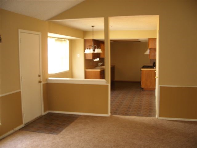 Heritage West Unit 2 Rogers - Residential Lease
