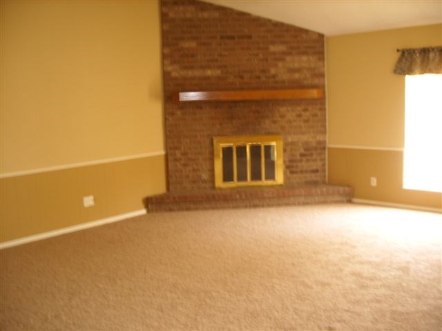 Heritage West Unit 2 Rogers - Residential Lease