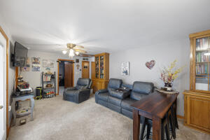 Howell, Gus - Residential