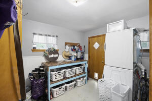 Howell, Gus - Residential