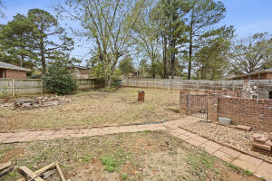 Howell, Gus - Residential