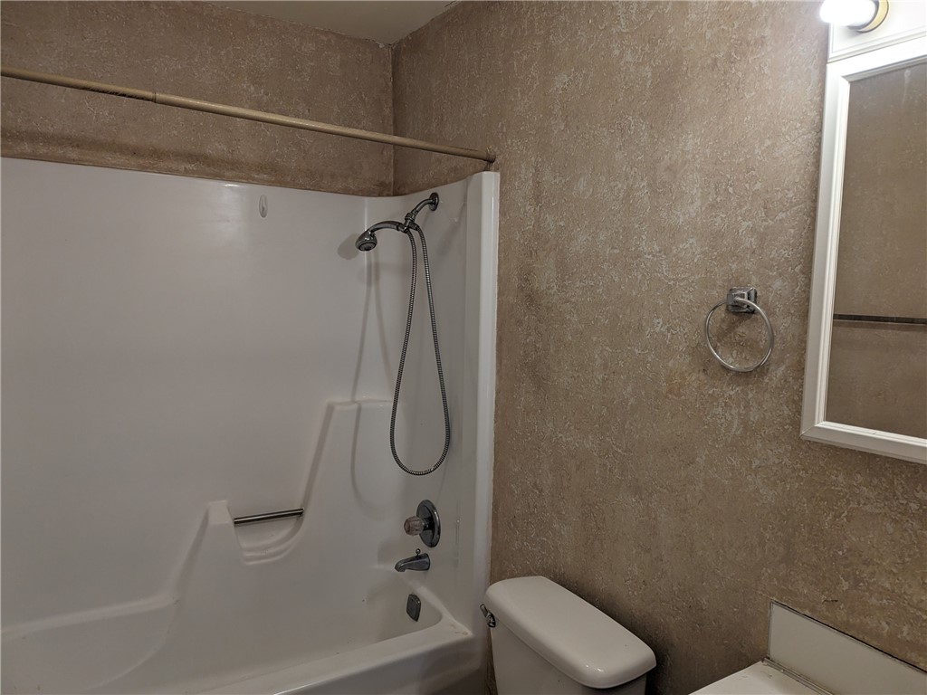 Sequoyah Woods Sub Ph 1 - Residential Lease