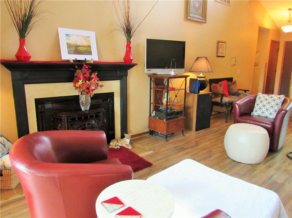 Unit 104 Holiday Island - Residential