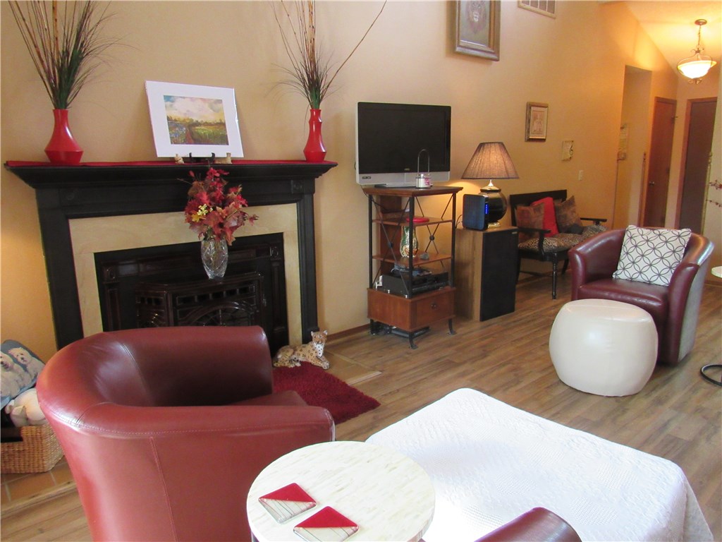 Unit 104 Holiday Island - Residential
