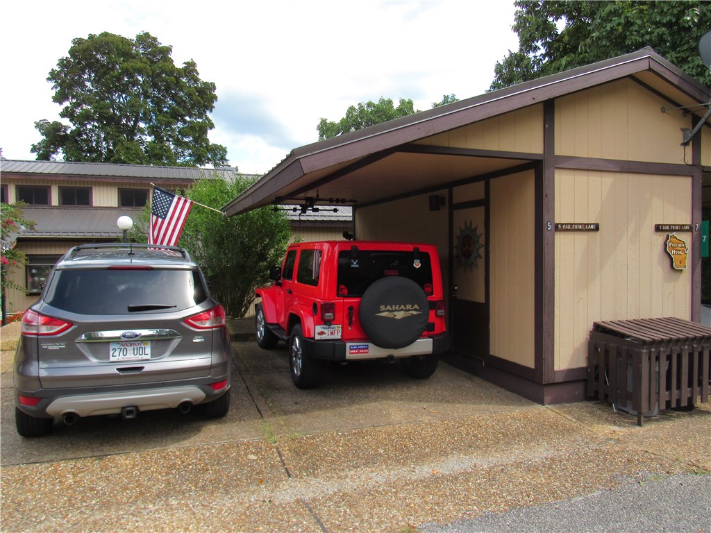 Unit 104 Holiday Island - Residential