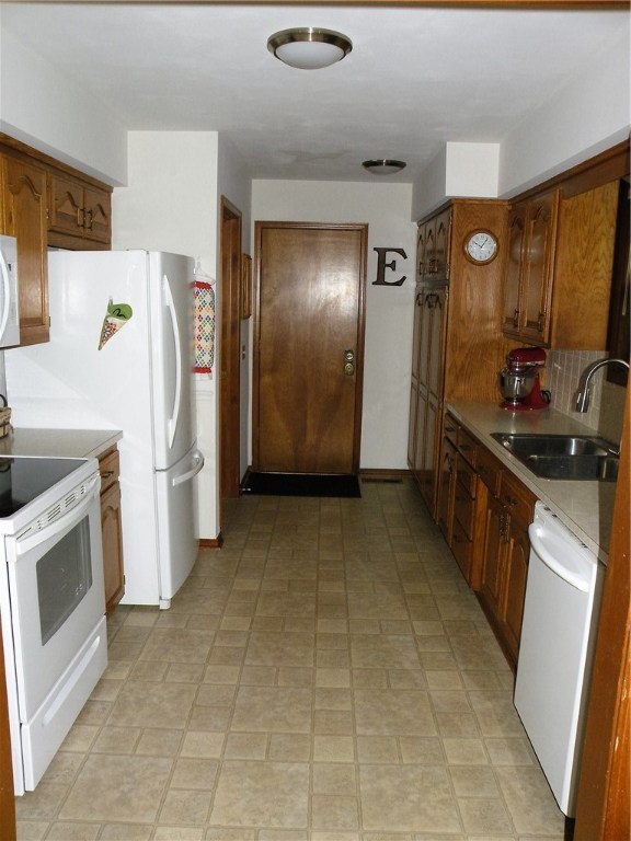 Unit 111 Holiday Island - Residential