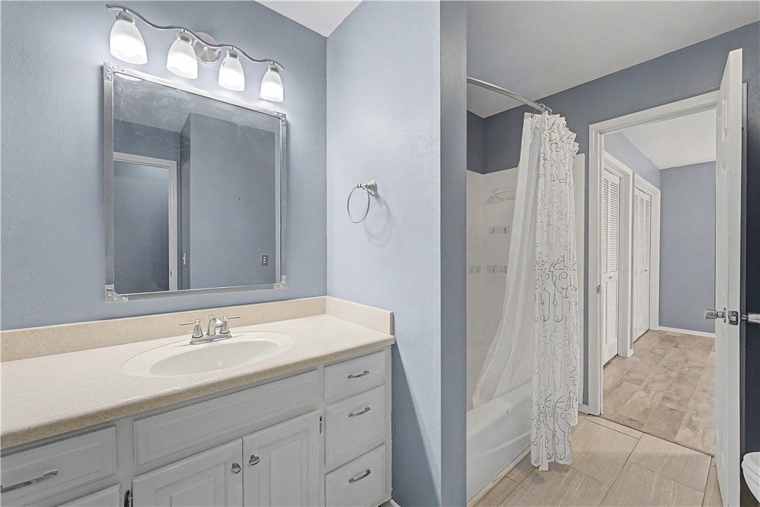 Kingsdale Courts Bvv - Residential Lease
