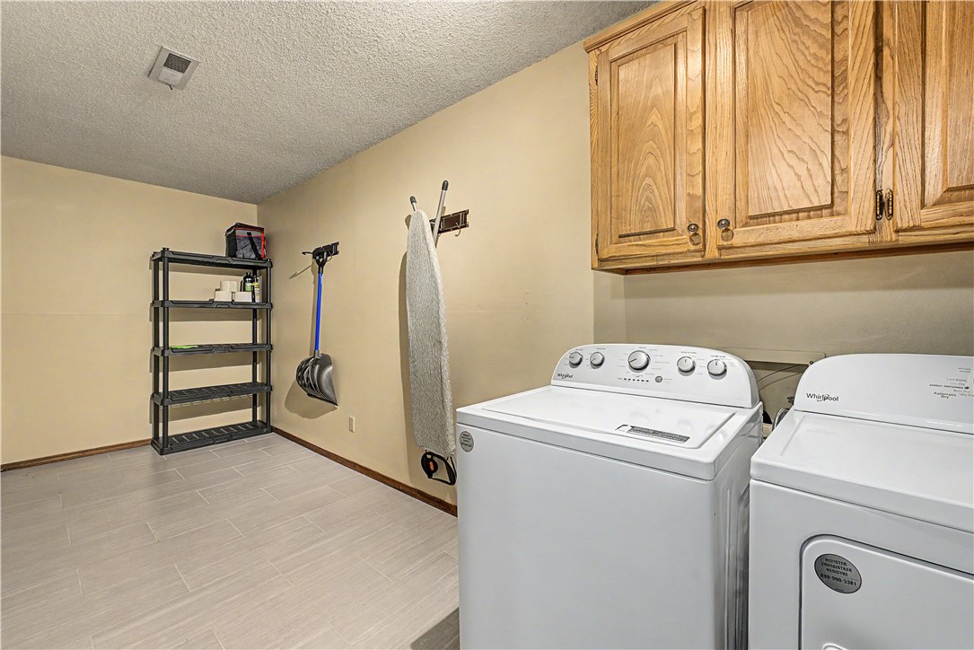 Kingsdale Courts Bvv - Residential Lease