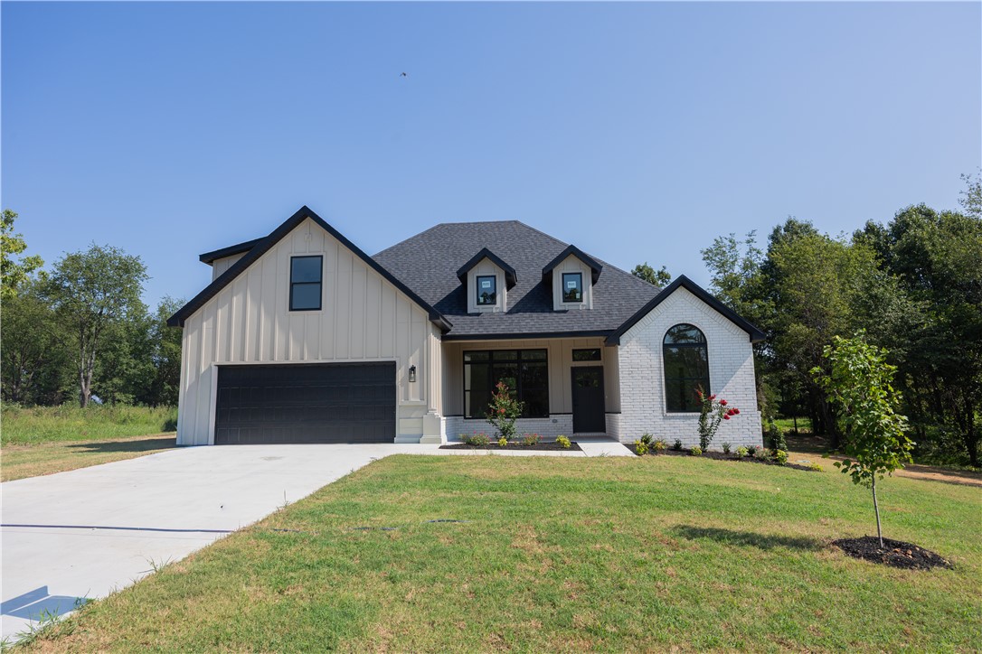 Brand new custom home currently under construction on over an acre lot! Featuring 4 bedrooms, 3 bathrooms, a bonus room upstairs, modern finishes, walk-in closets, and an open concept layout designed for comfortable living.