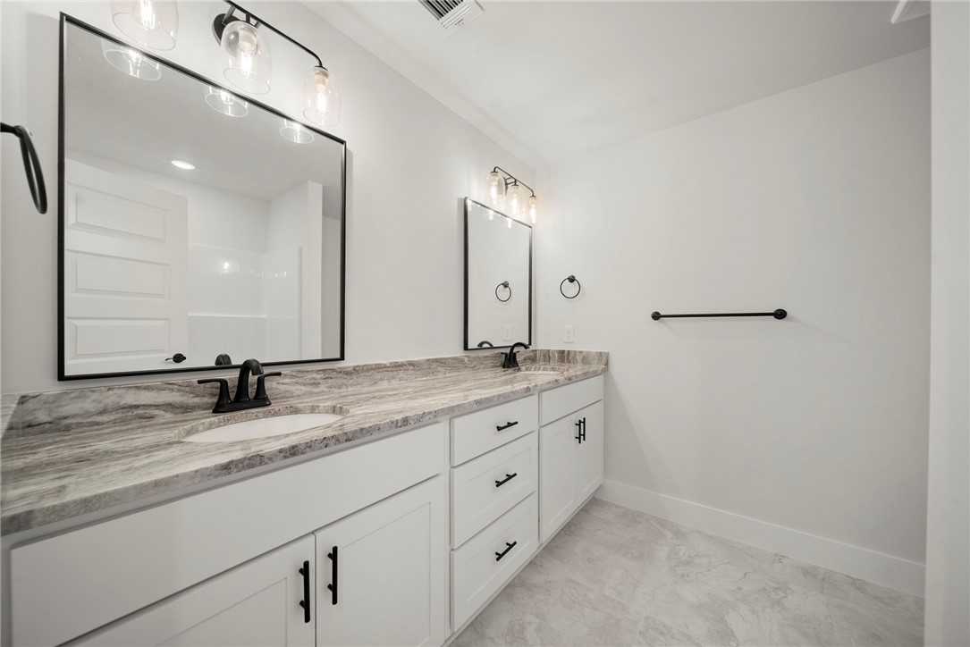 Diamond Estates Ph V Centerton - Residential
