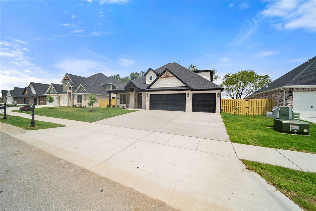 Diamond Estates Ph V Centerton - Residential