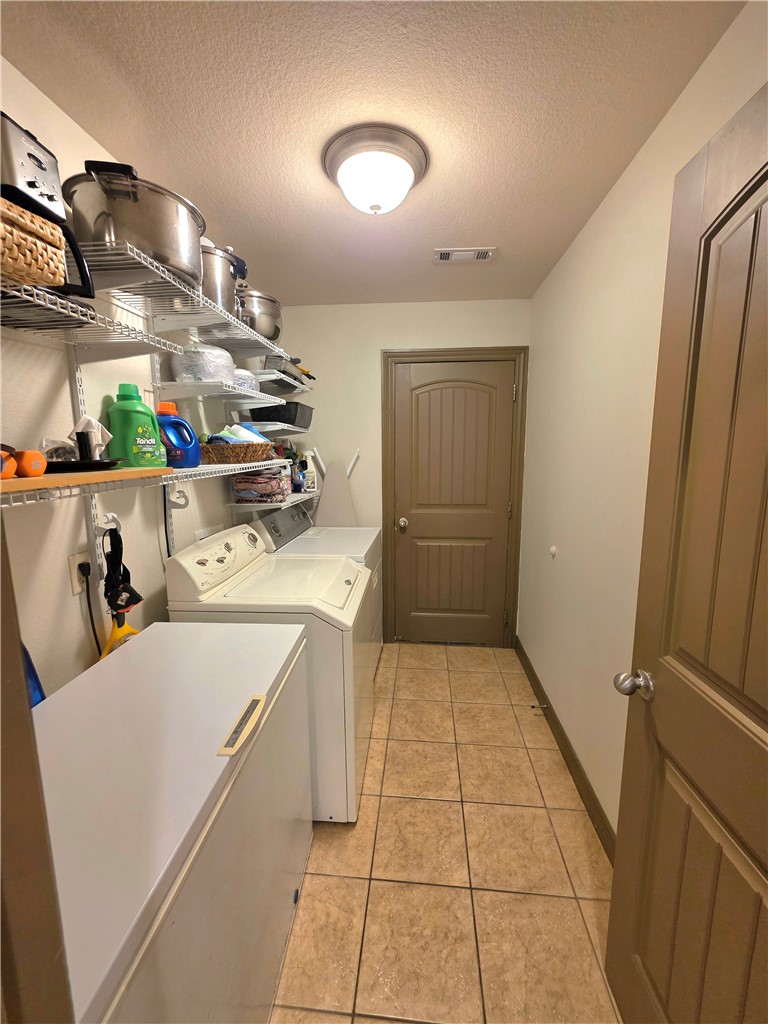 Dixieland Crossing - Residential