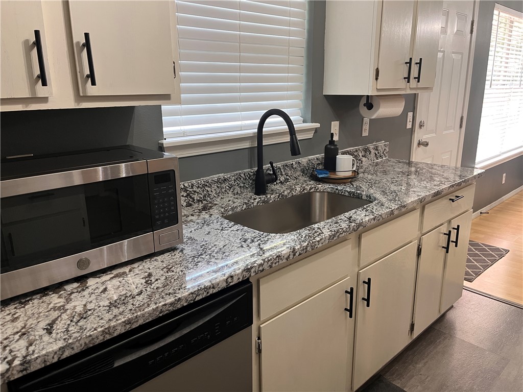 Macon Sub Bvv - Residential Lease