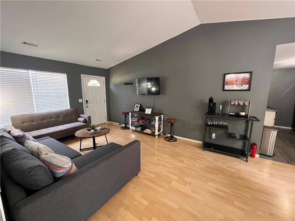 Macon Sub Bvv - Residential Lease