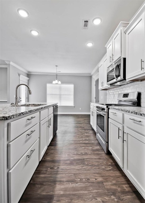 Groves Neighborhood Ph I, The Rogers - Residential