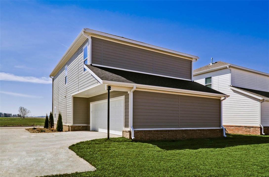Groves Neighborhood Ph I, The Rogers - Residential