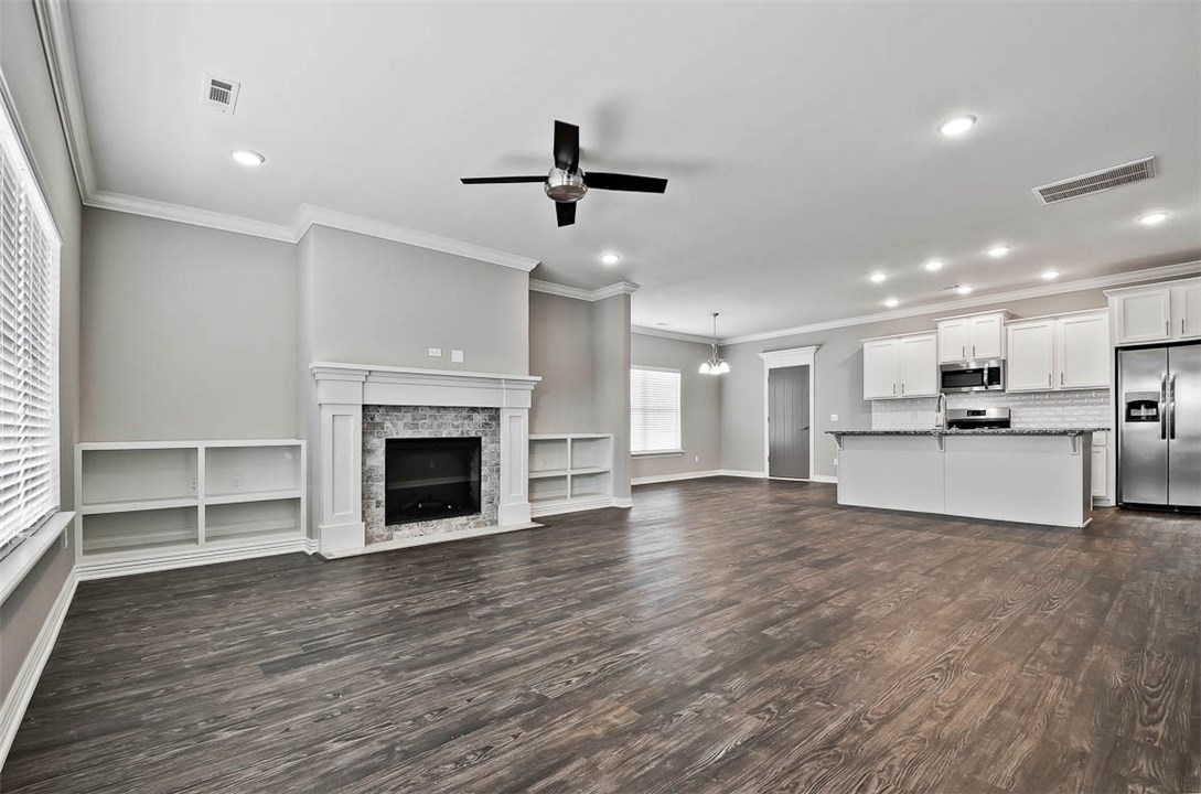 Groves Neighborhood Ph I, The Rogers - Residential