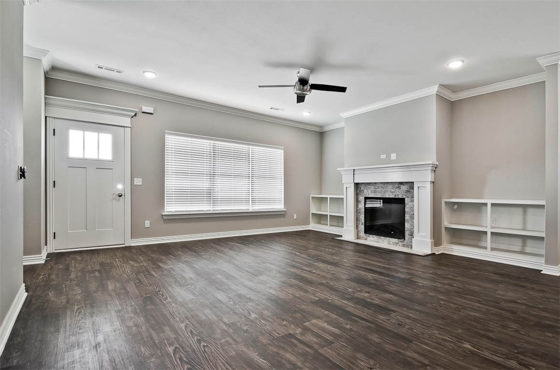 Groves Neighborhood Ph I, The Rogers - Residential