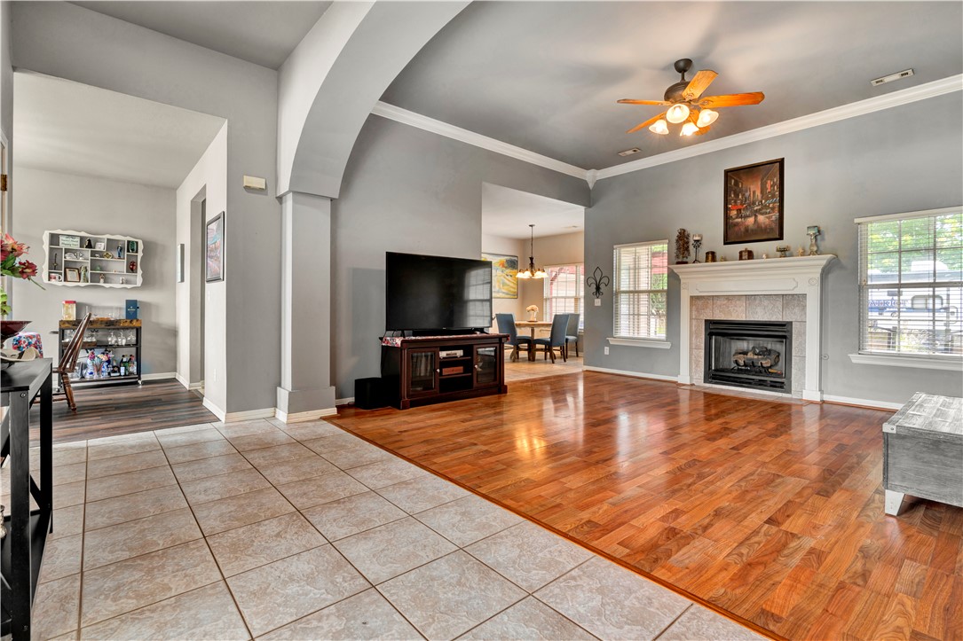 Elkins Outlots - Residential