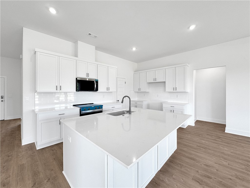Noah's Landing - Residential
