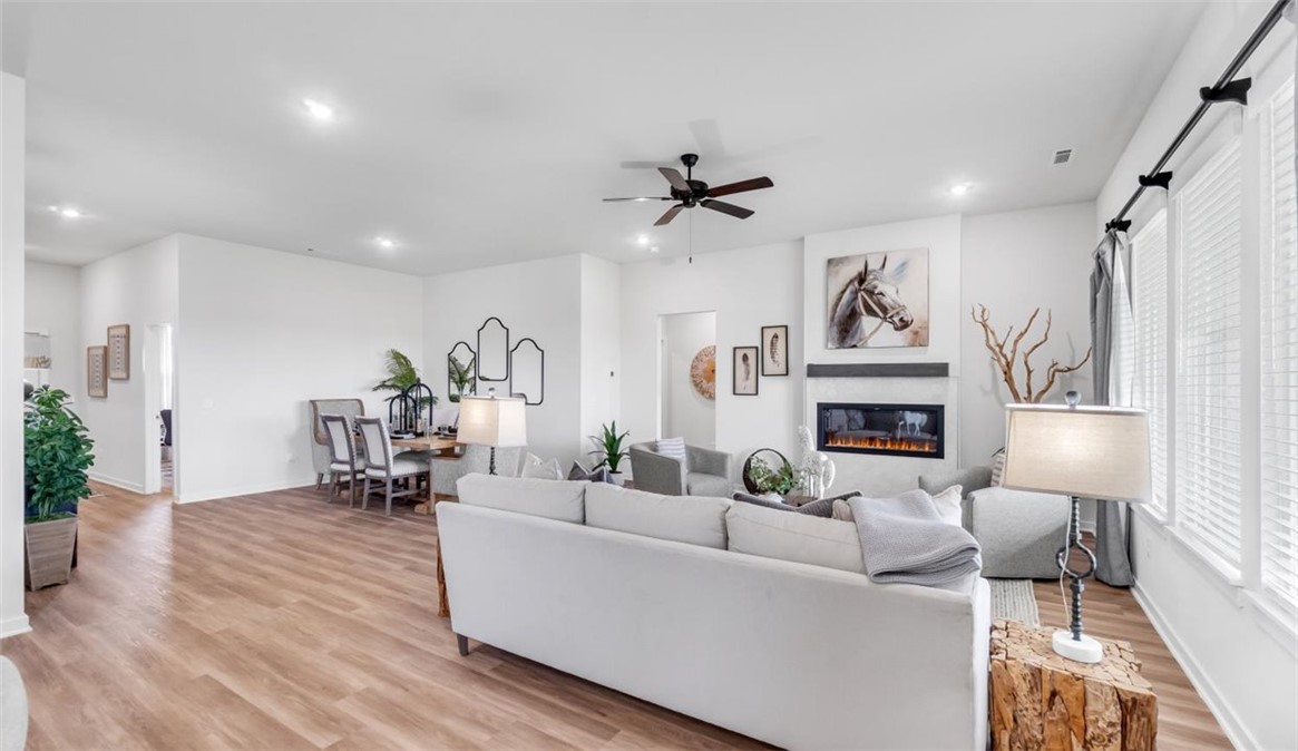 Noah's Landing - Residential