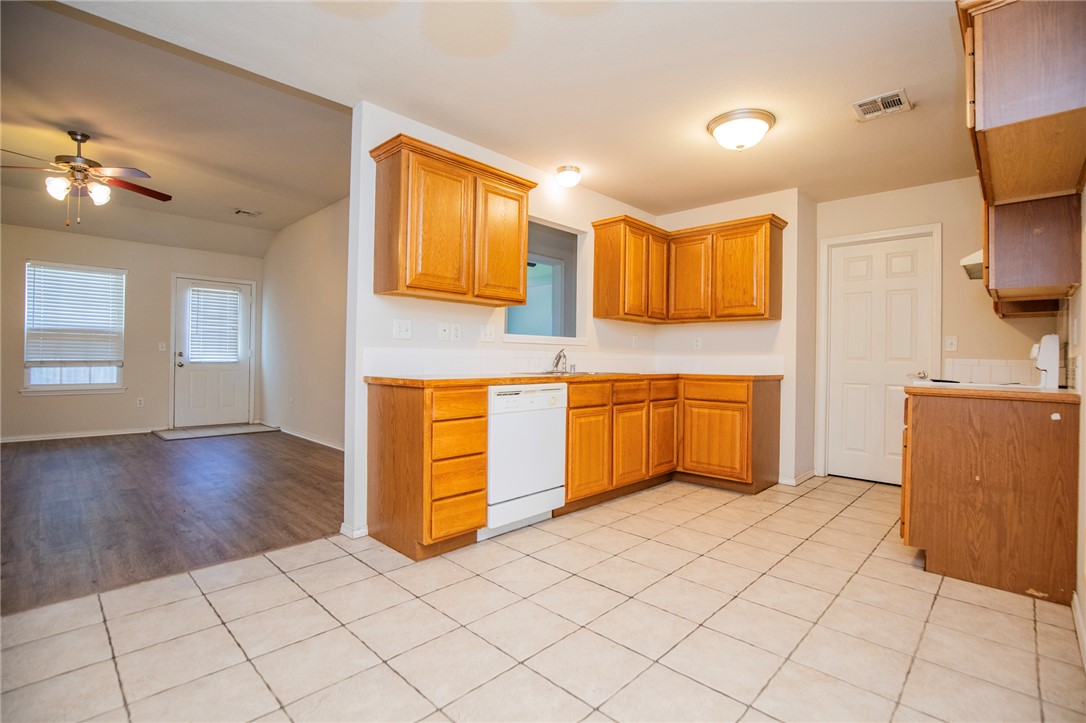 Centerpoint Sub Ph Vi Centerton - Residential Lease