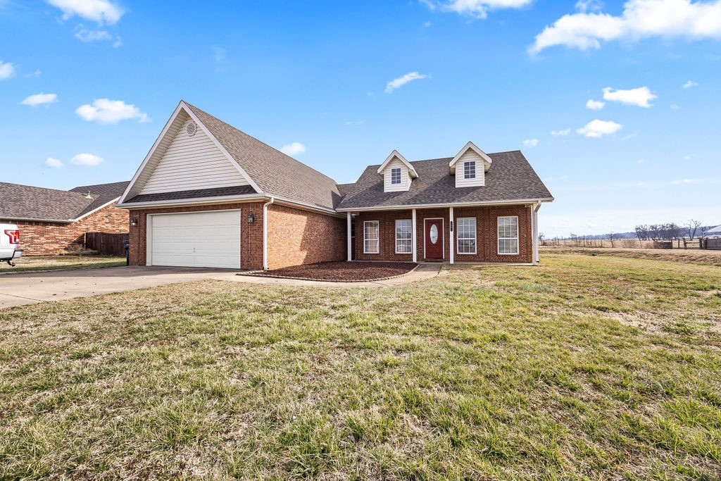 Welcome Home! This beautifully updated 3 BD/ 2B home, plus an office, has everything you’re looking for! Conveniently located in Prairie Grove, you’ll be close to town, but step outside the back door and you’ll feel the peace and quiet of the country, with gorgeous views! New HVAC, and newer roof, along with updated flooring, and paint! This home offers the perfect blend of style, comfort, and scenery!