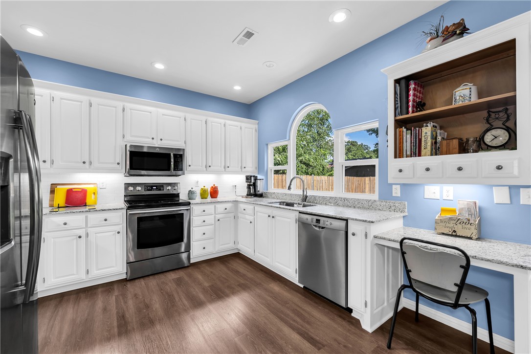 Ivy Place - Residential