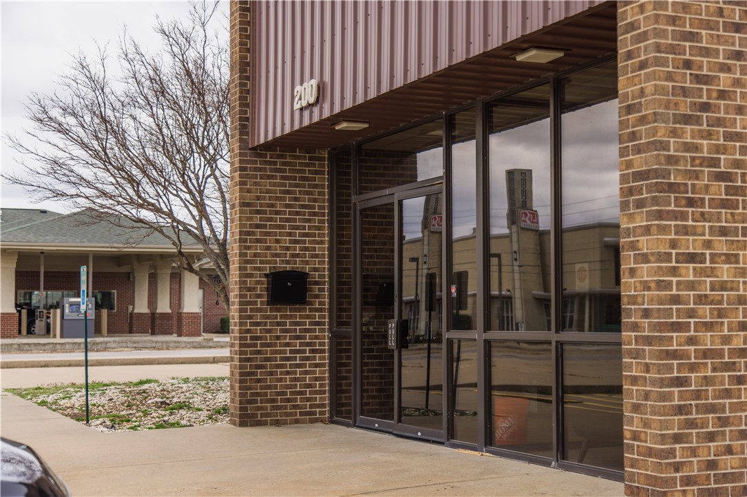 Railroad Add - Commercial Lease
