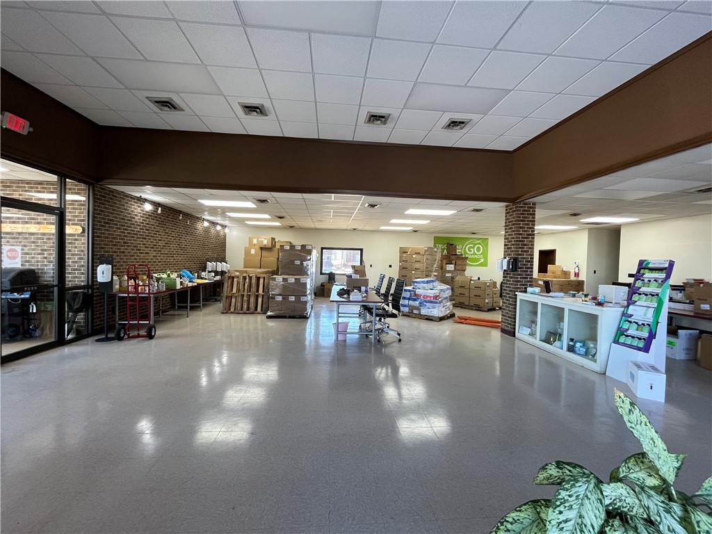 Railroad Add - Commercial Lease
