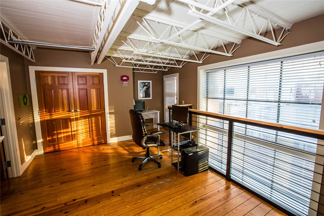 Uark Bowl Hpr - Residential