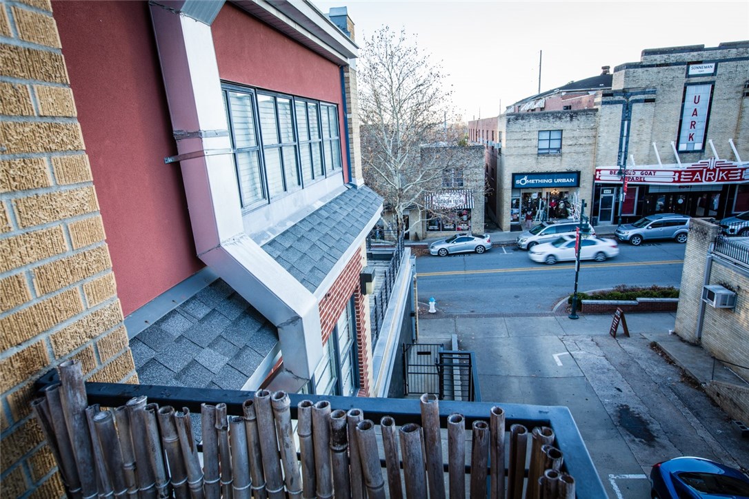 Uark Bowl Hpr - Residential