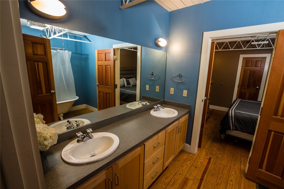 Uark Bowl Hpr - Residential