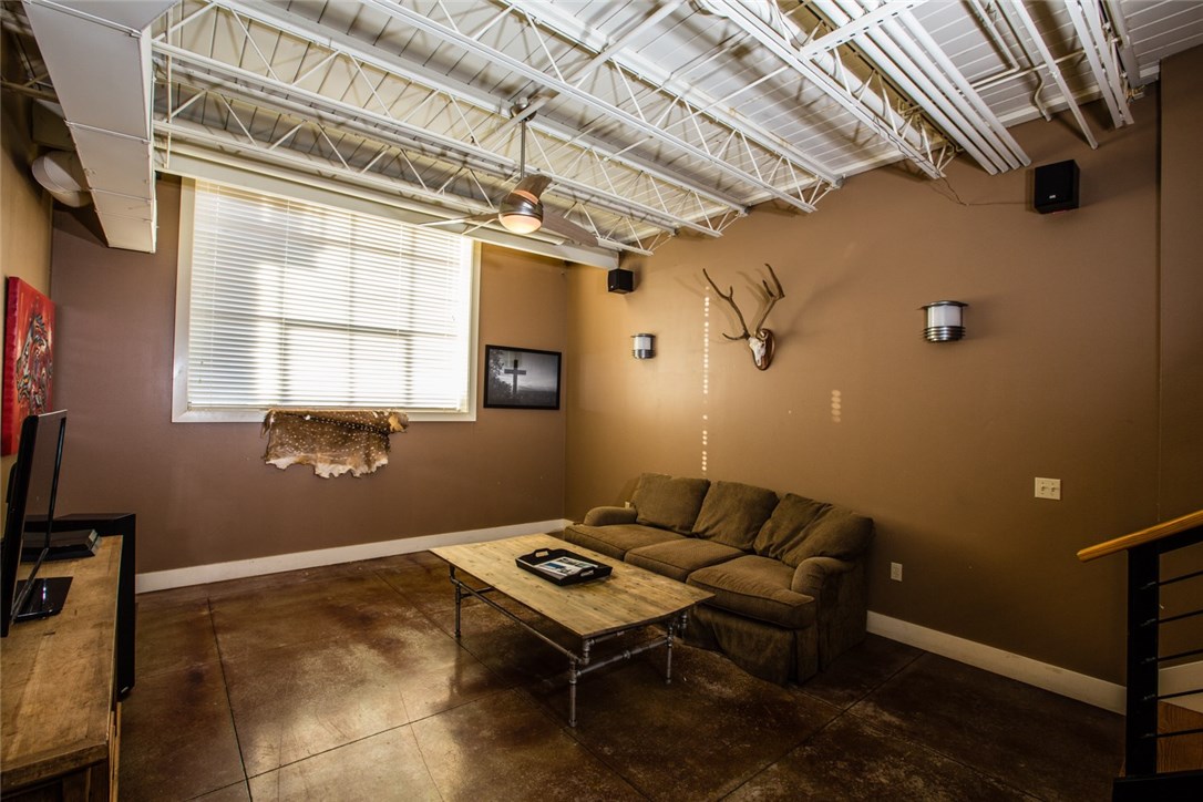 Uark Bowl Hpr - Residential