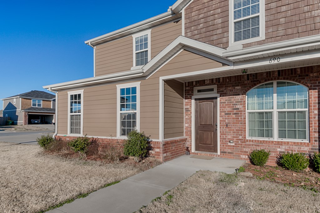 Edens Court Centerton - Residential