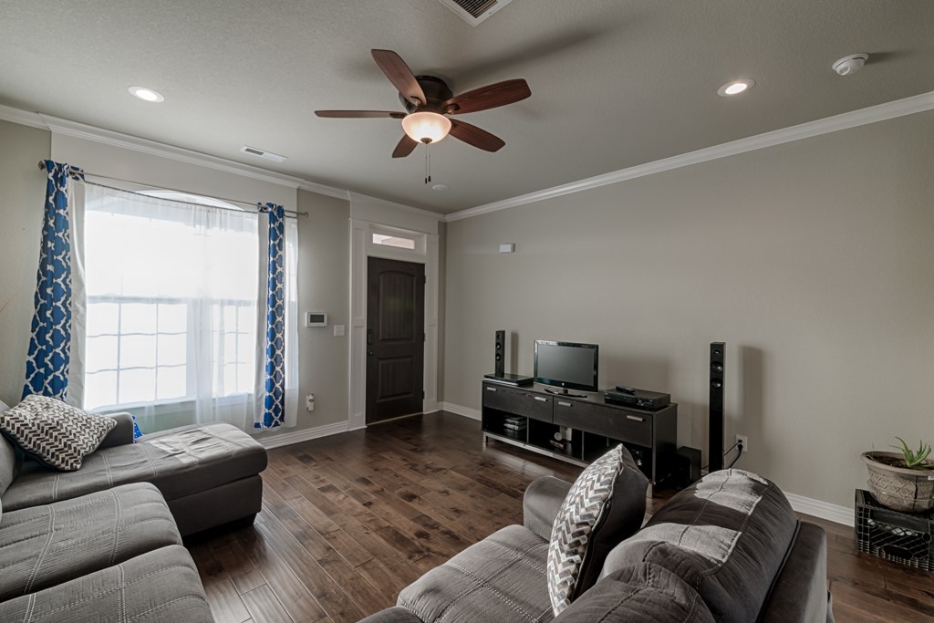 Edens Court Centerton - Residential