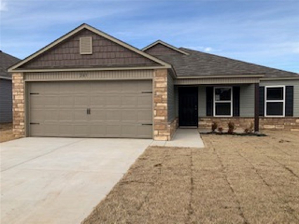 Beautiful new construction home in great & convenient location, close to schools, downtown Rogers, shopping and restaurants now for rent at a price you can afford.  High ceilings, walk-in closet, gorgeous fixtures, 2 inch faux window blinds, stainless steel kitchen appliances, big covered back porch and more!  Everything is brand new and is covered under warranty.  Renter's insurance and Rental application required. Pet friendly but no vicious pets allowed. $300 pet fee per pet.  More pictures soon.