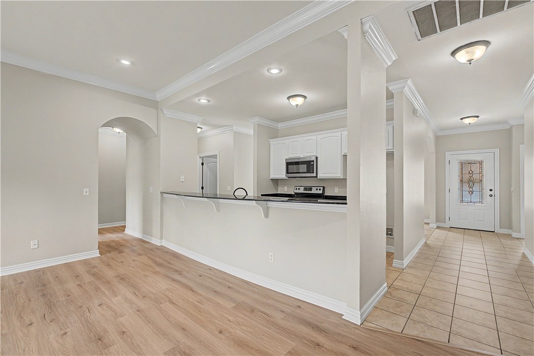 Bellafont Gardens Hpr - Residential