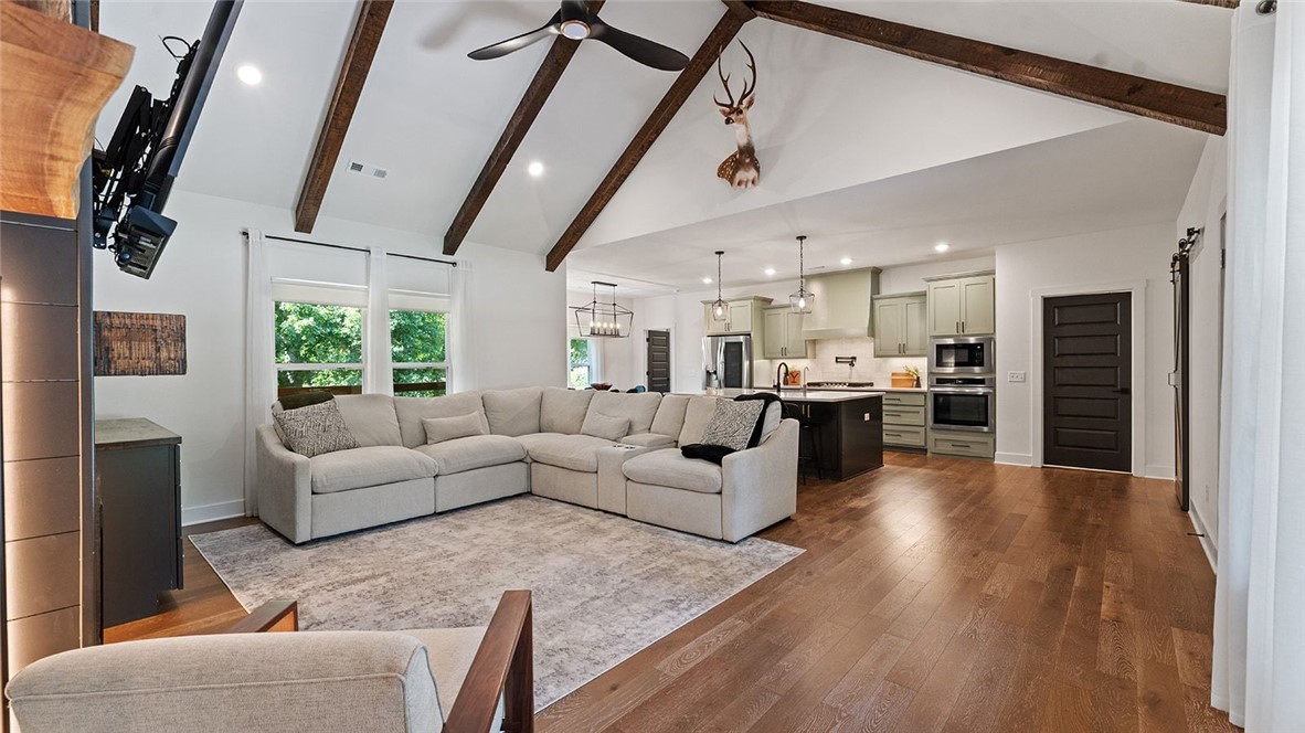 Lands End Sub Bvv - Residential