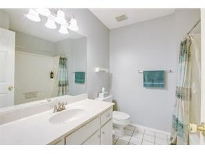 Walnut Park Add Ph II - Residential Lease