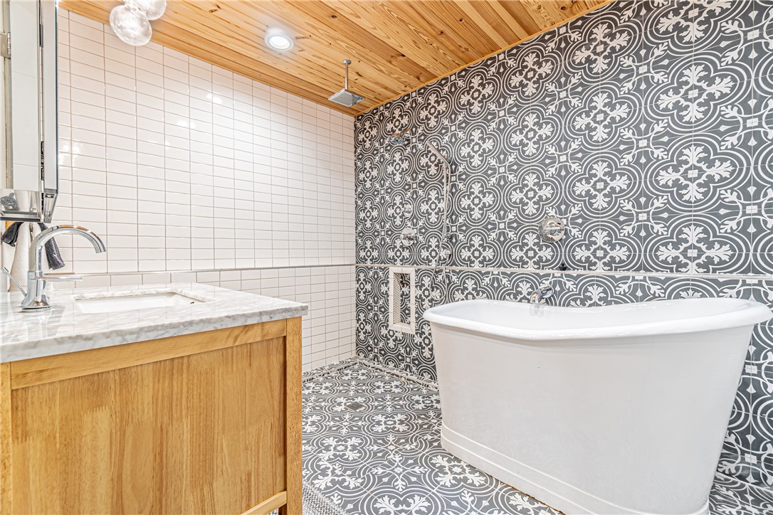 Quail Run Sub Bentonville - Residential Lease
