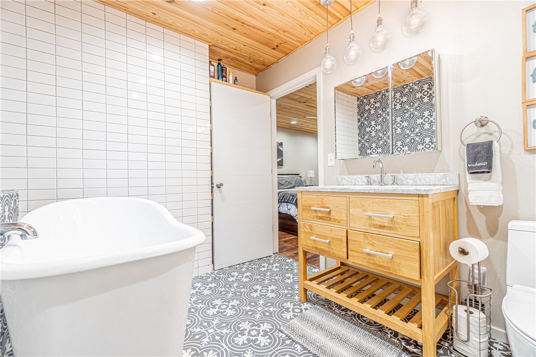Quail Run Sub Bentonville - Residential Lease