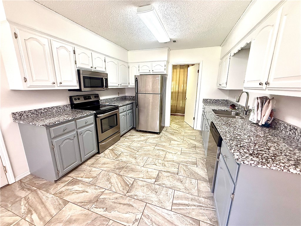Golden Pond - Residential