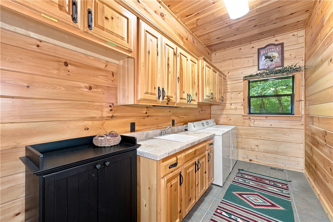 Cabins At Big Spgs Ph I Rurban - Residential