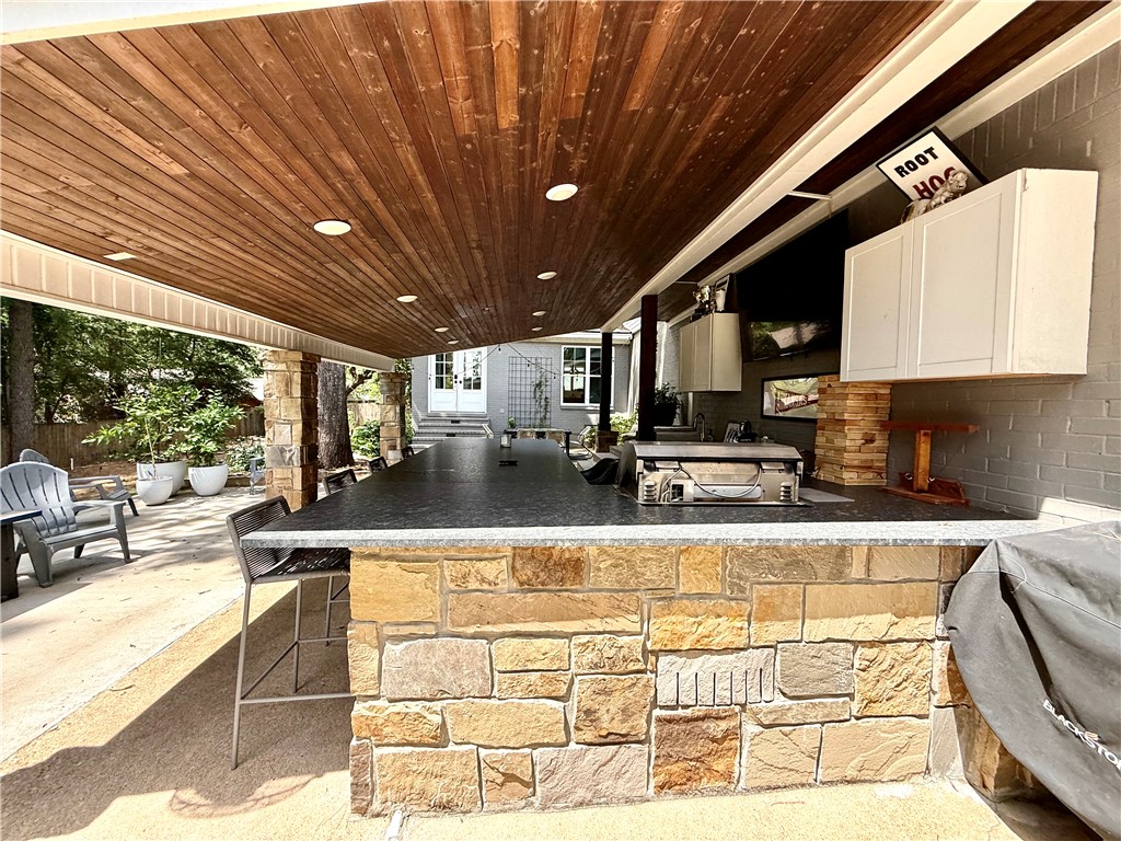 J Madison White - Residential