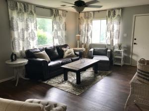 Henderson - Robins Addition - Residential