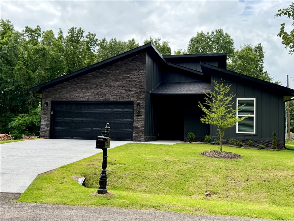 Beautifull brand new construction home for lease.  Open living and kitchen area with a split floor plan.  Includes 3 rooms and 2 baths.  The primary suite features a lard bathroom with custom walk in shower.  Enjoy the tree lined back yard from your covered patio.  Lawn care included