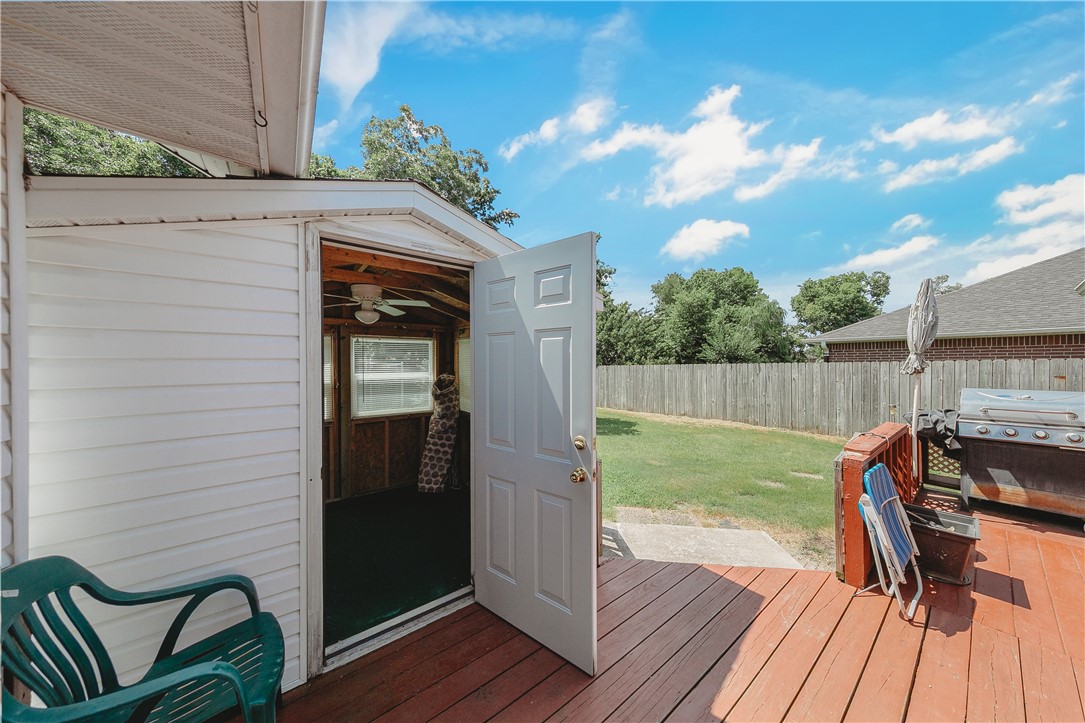 Hardwood Heights Sub Rogers - Residential