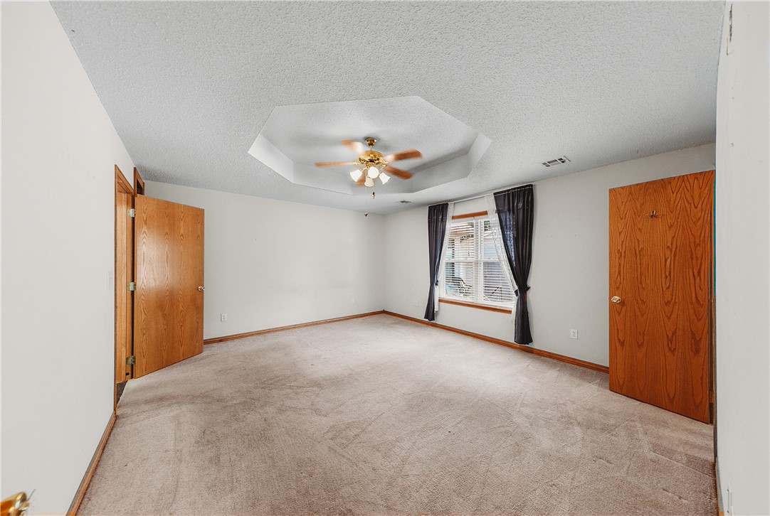 Hardwood Heights Sub Rogers - Residential