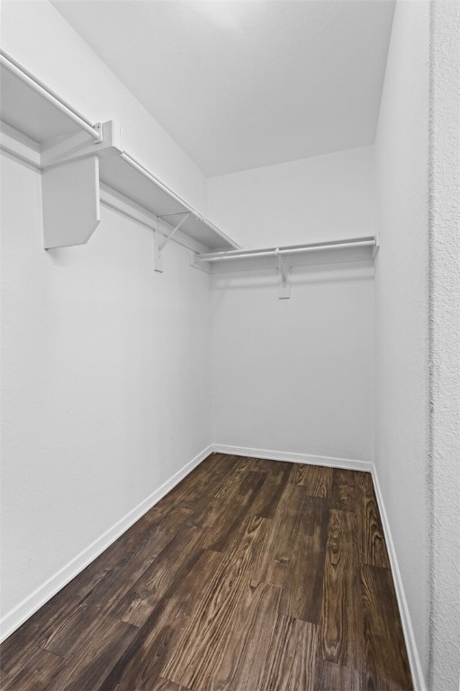 Holland Crossing Comm Sub - Residential Lease